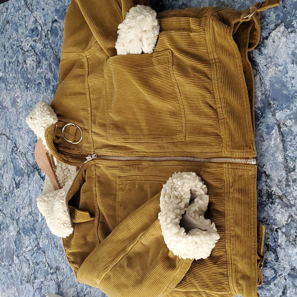 BDG New super thick bomber corduroy sherpa jacket.